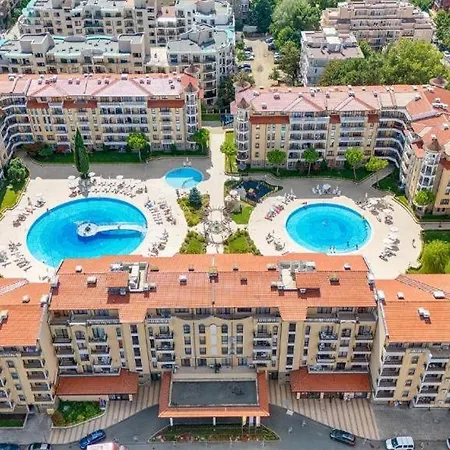 Bright, Central, 1-bed With Pool View * Napospart