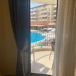 Bright, Central, 1-bed With Pool View