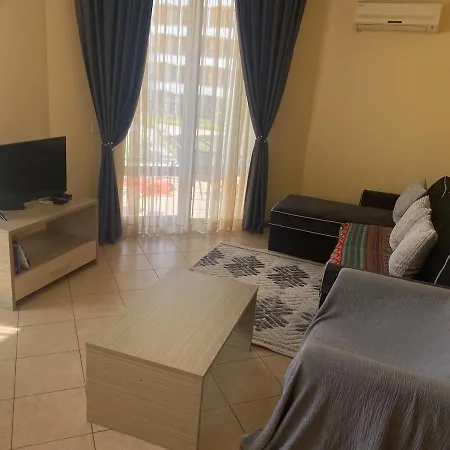 Bright, Central, 1-bed With Pool View Apartment